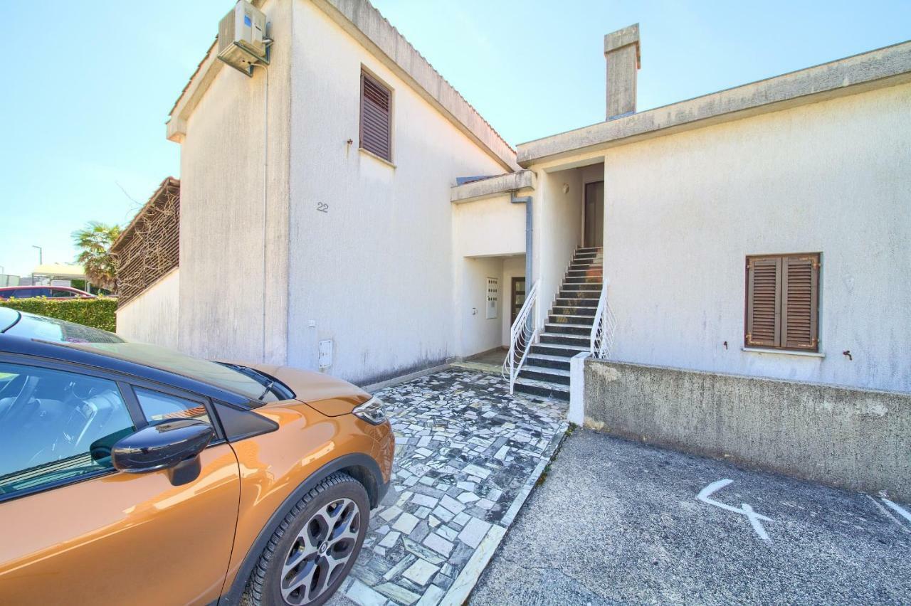 Apartment Galerija By El-Pi Tours Njivice Luaran gambar